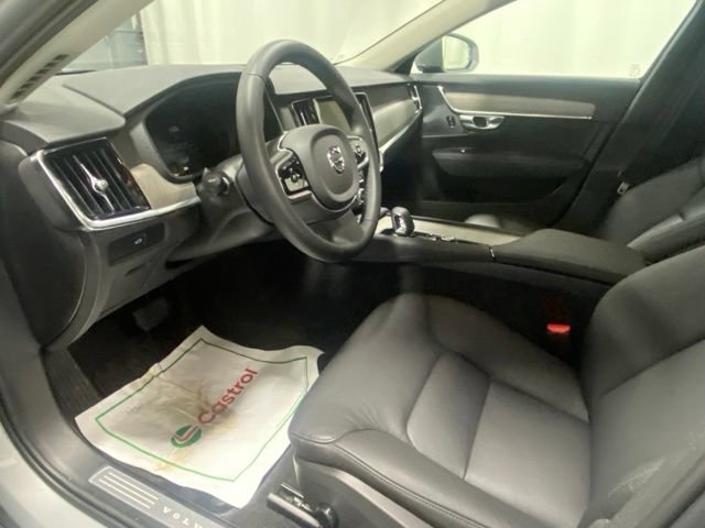 Used 2025 Volvo S90 B6 Plus AWD/4WD image 10