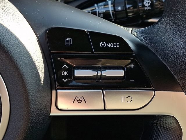 Used 2023 Hyundai Elantra SEL FWD image 21