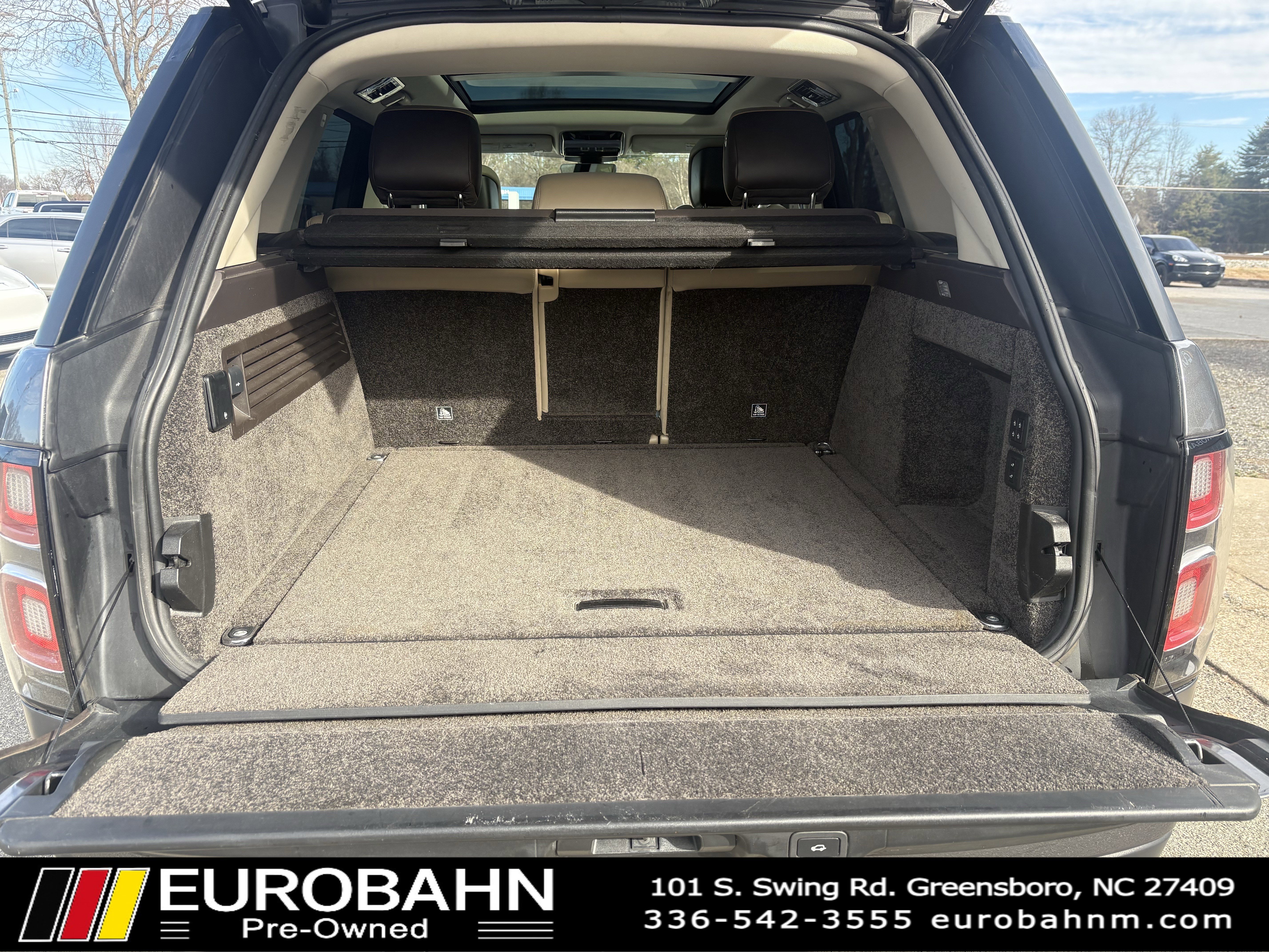 Used 2018 Land Rover Range Rover HSE image 38