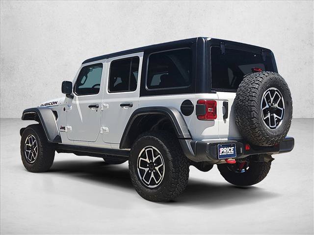 Used 2025 Jeep Wrangler Unlimited Rubicon AWD/4WD image 8