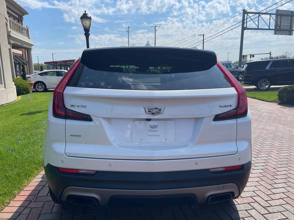 Used 2020 Cadillac XT4 Premium Luxury w/ Cold Weather Package AWD/4WD image 8