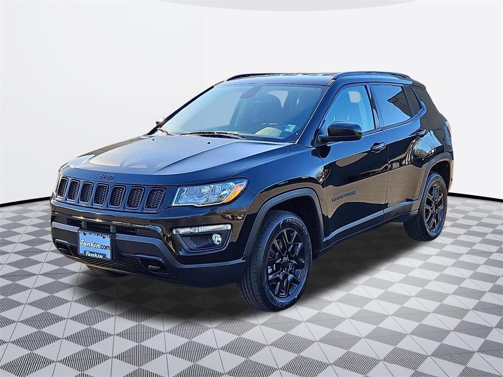 Used 2021 Jeep Compass Sport image 2