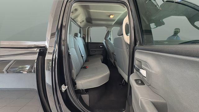 Used 2016 RAM 1500 Classic SLT AWD/4WD image 17