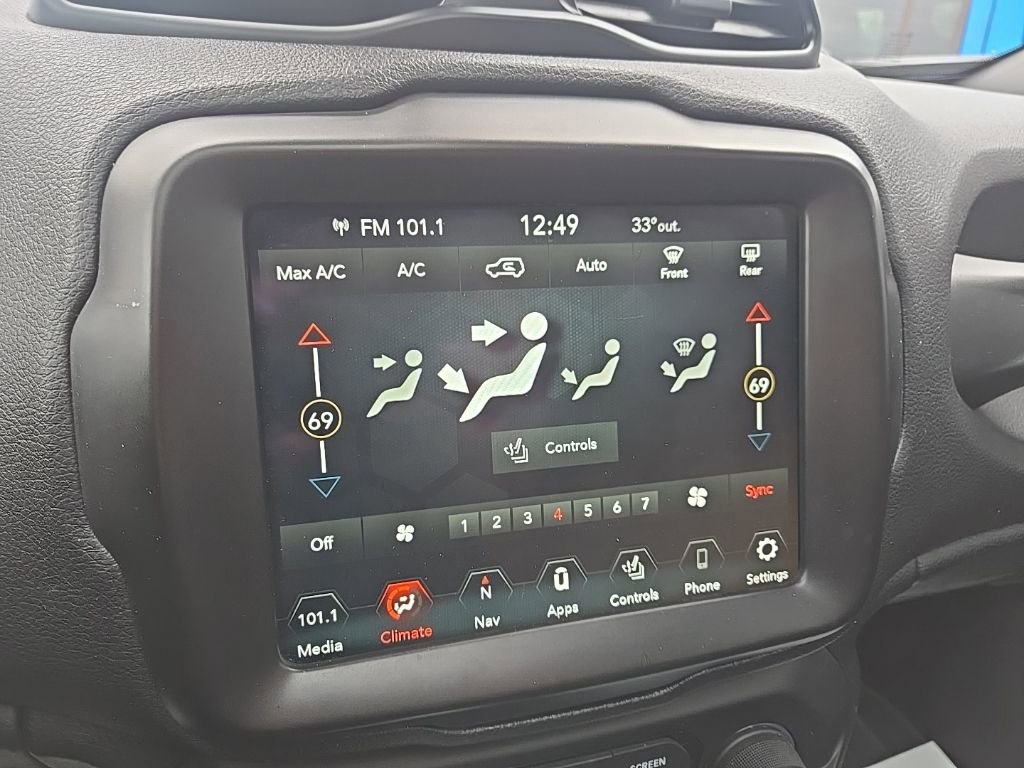 Used 2022 Jeep Renegade Latitude w/ Sun/Sound Group image 49