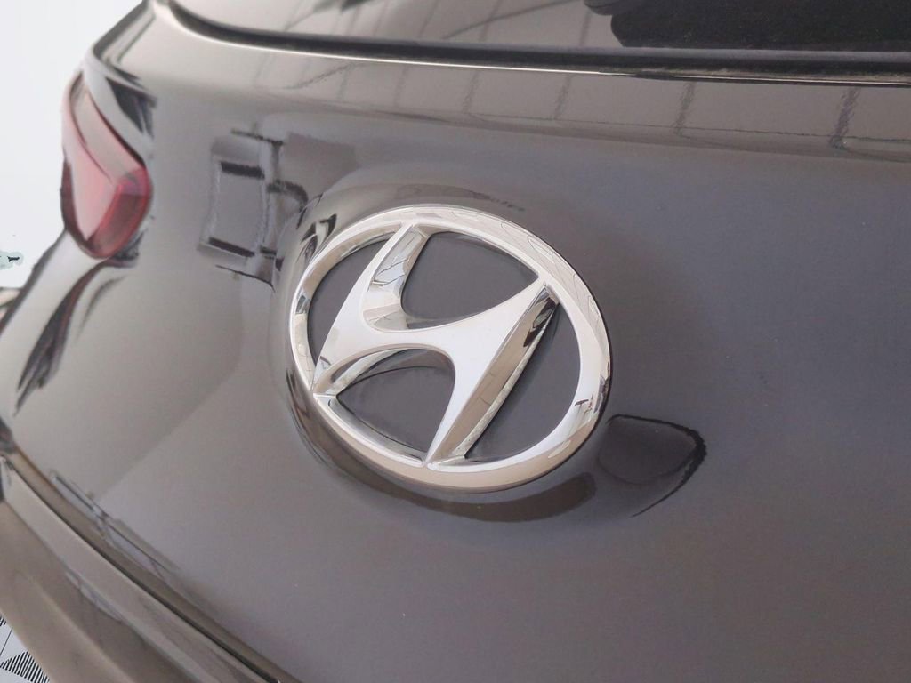 Certified 2023 Hyundai Kona SE w/ Cargo Package FWD image 24