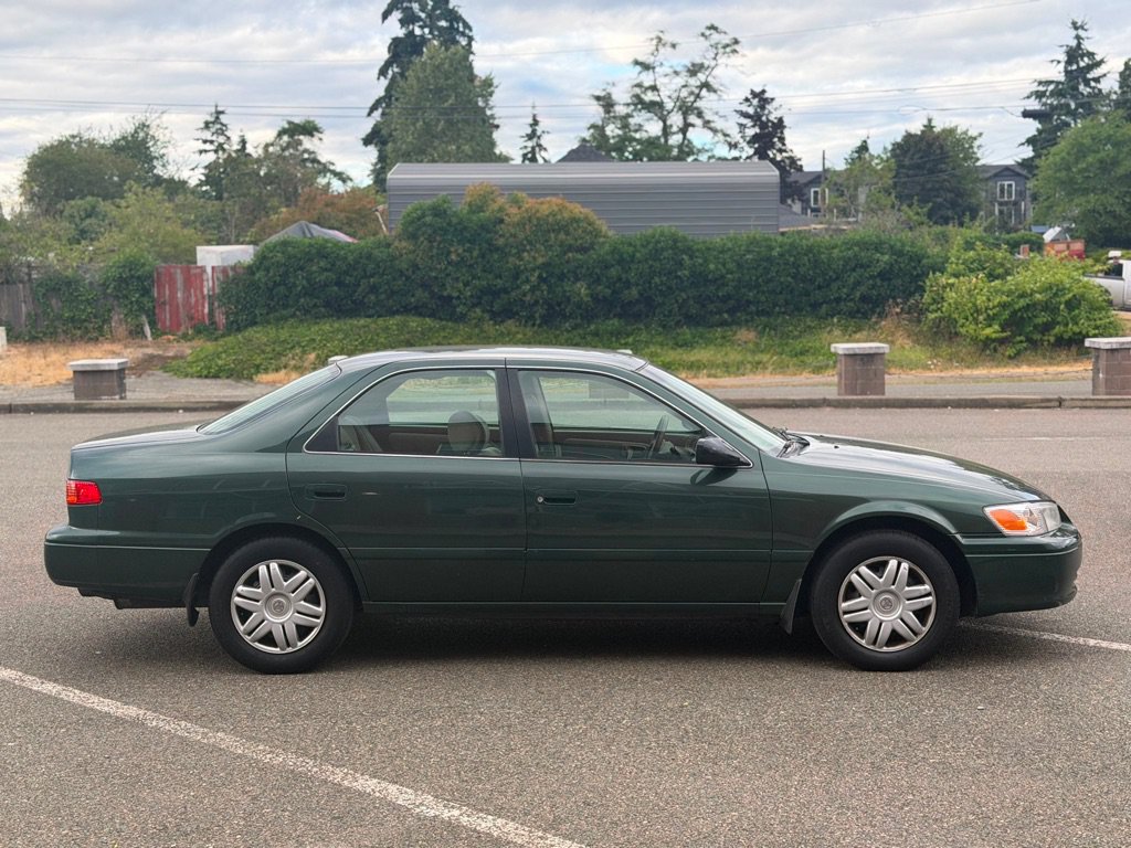 Used 2001 Toyota Camry CE FWD image 4