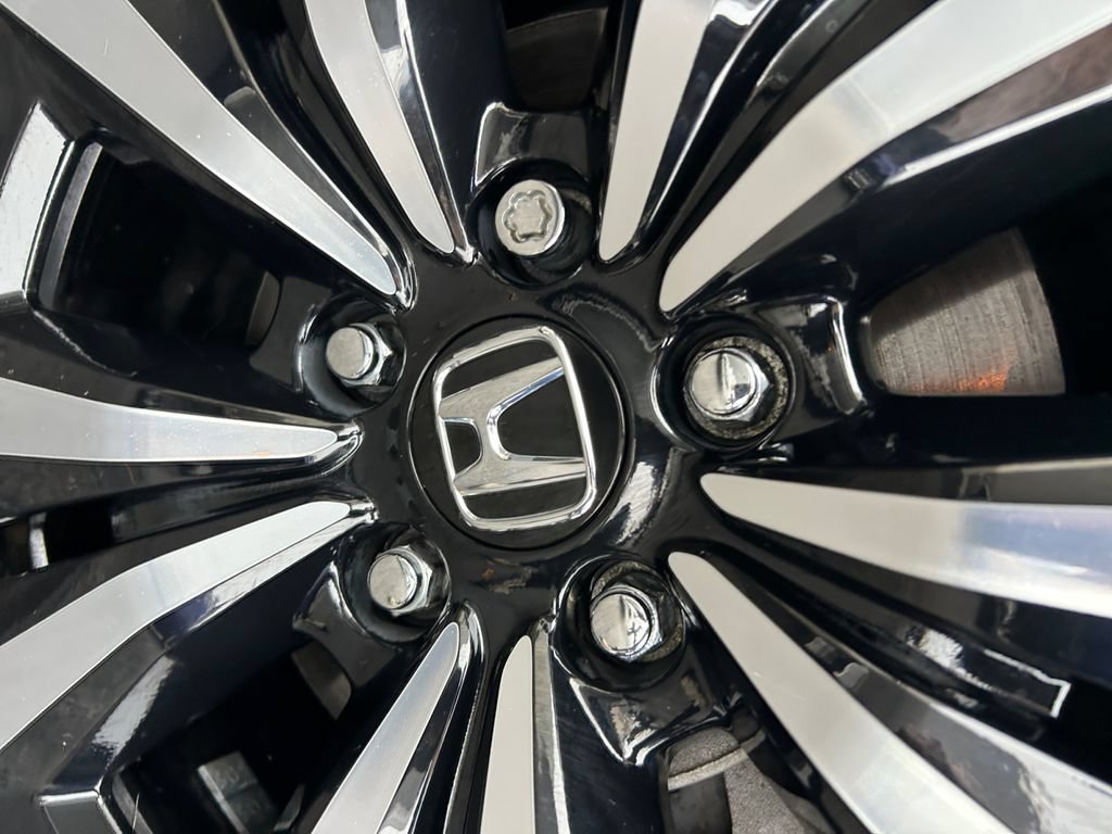 Used 2024 Honda Civic EX-L image 18