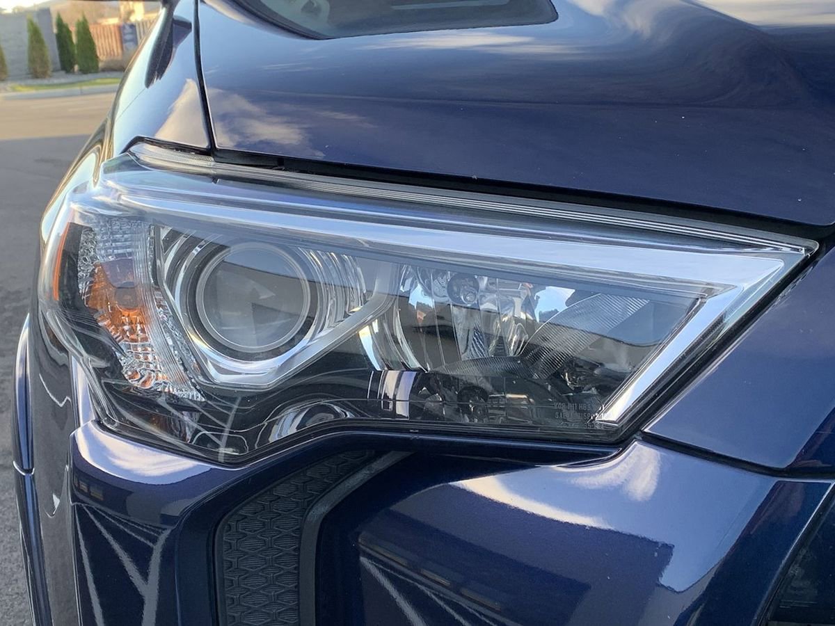 Used 2016 Toyota 4Runner SR5 Premium AWD/4WD image 9