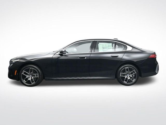 New 2026 BMW 530i xDrive w/ Premium Package image 8