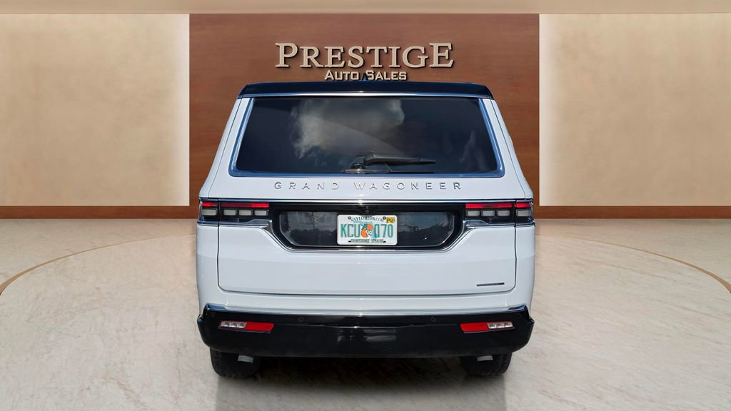 Used 2024 Jeep Grand Wagoneer L Series III AWD/4WD image 27