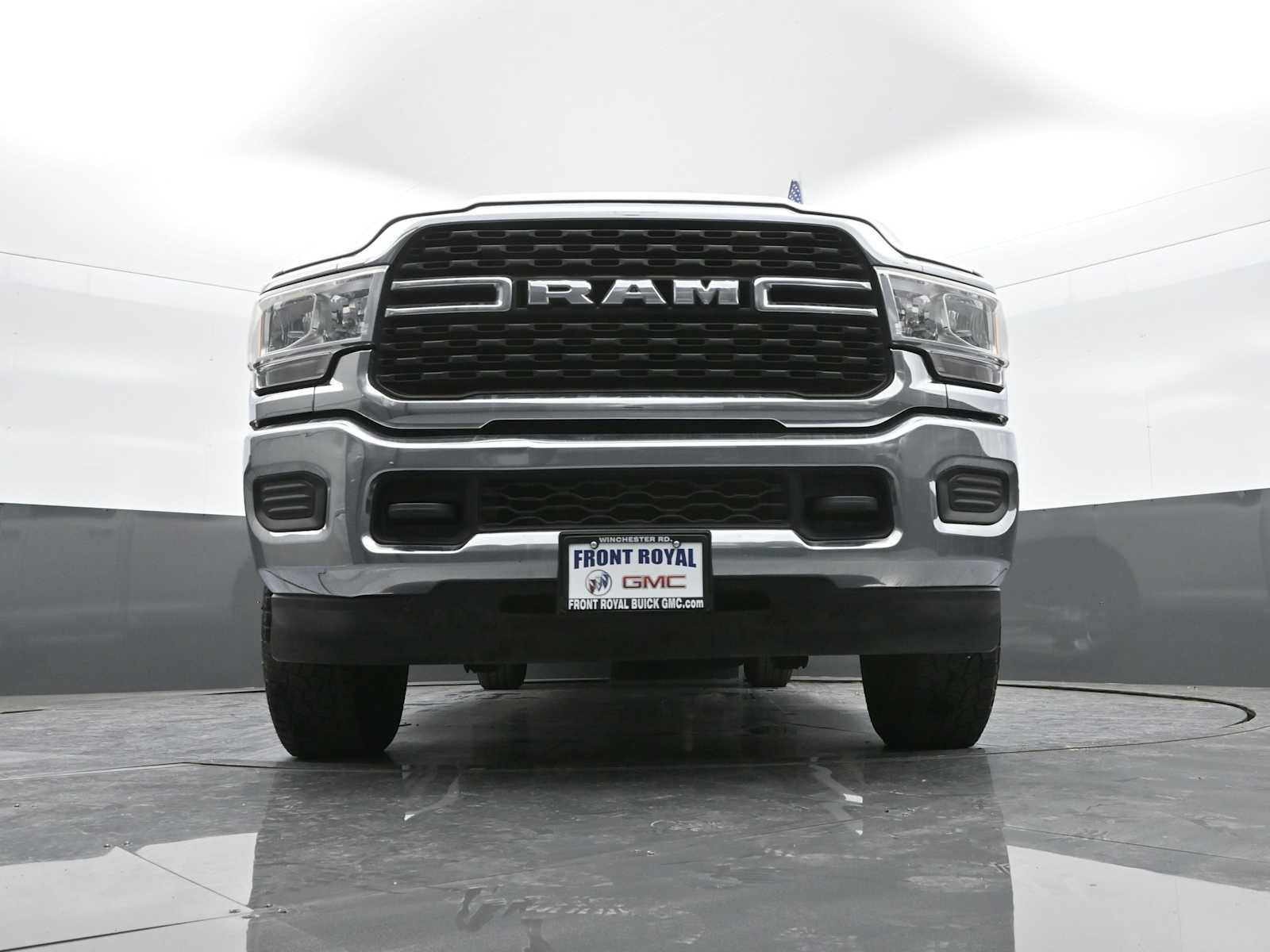 Used 2022 RAM 3500 Big Horn image 33