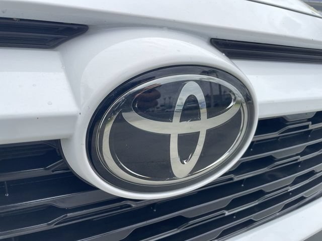 Used 2024 Toyota RAV4 XLE FWD image 30