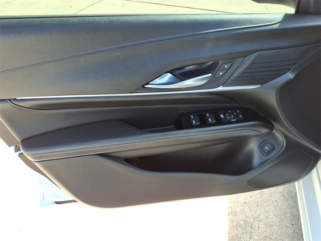 Used 2023 Cadillac CT4 Luxury image 15