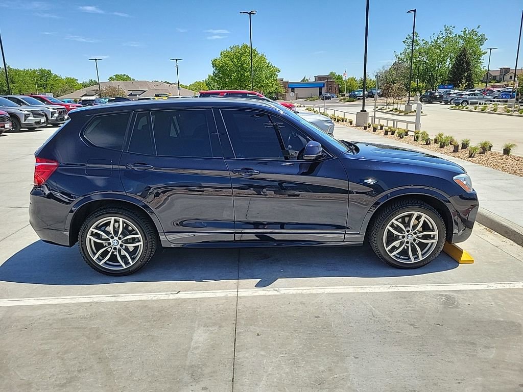 Used 2017 BMW X3 xDrive28i AWD/4WD image 4