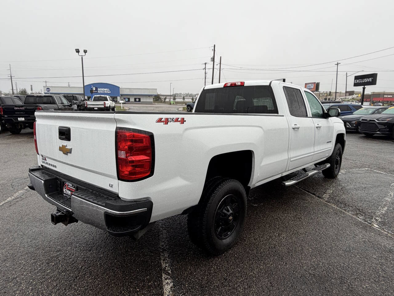 Used 2018 Chevrolet Silverado 2500 LT AWD/4WD image 5
