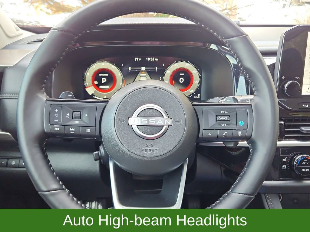 Used 2025 Nissan Pathfinder Platinum image 10