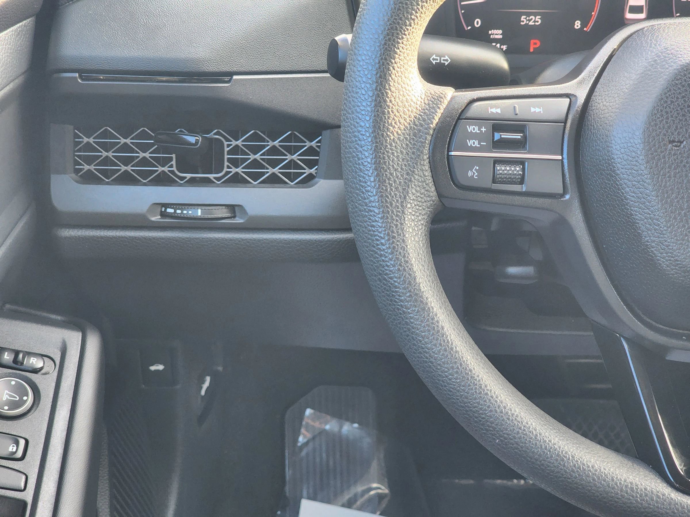 Used 2023 Honda Accord LX image 11