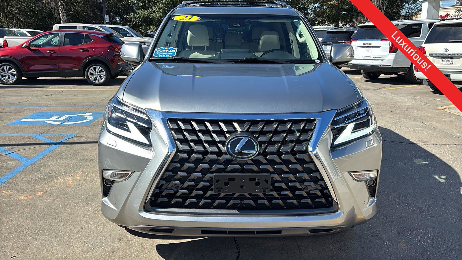 Used 2023 Lexus GX 460 Premium image 2