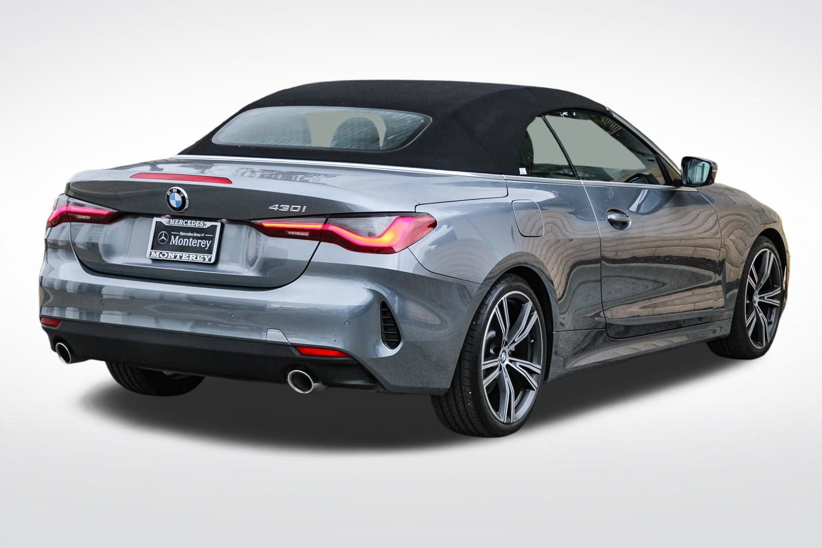Used 2021 BMW 430i Convertible w/ Convenience Package image 9