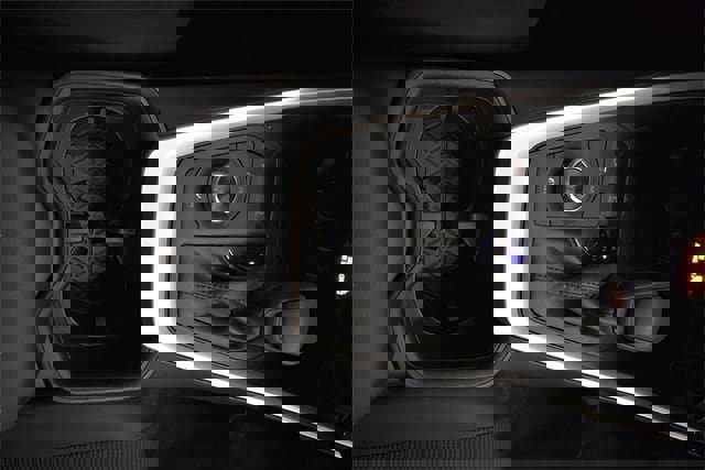 Used 2025 Toyota RAV4 LE image 31