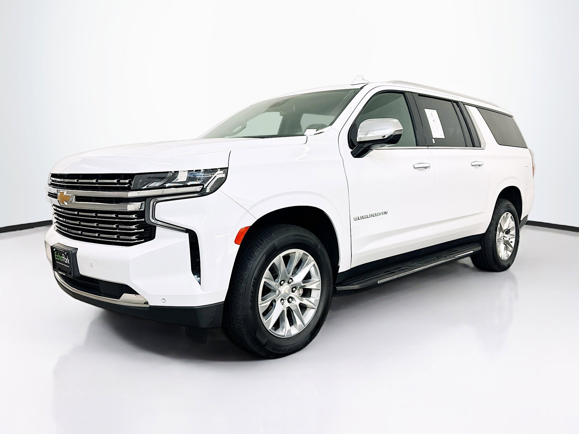 Used 2024 Chevrolet Suburban Premier image 3