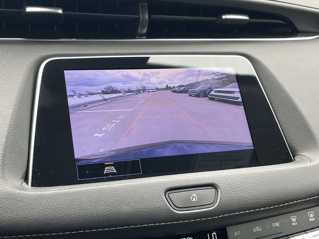 Certified 2023 Cadillac XT4 Premium Luxury image 33