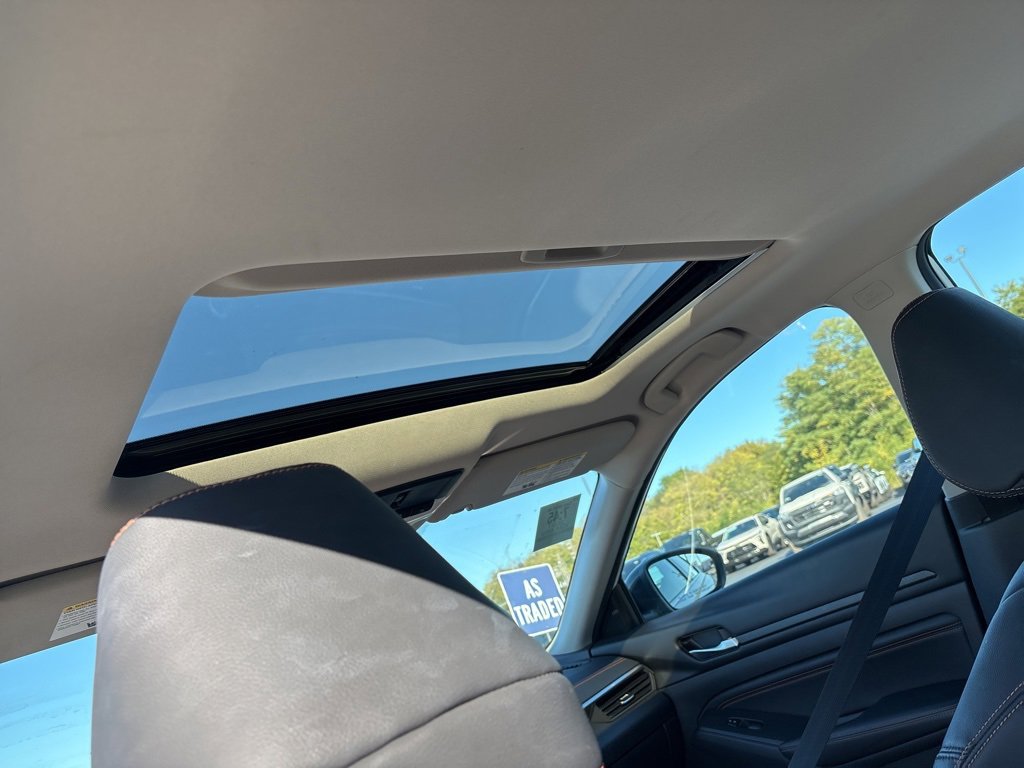 Used 2021 Nissan Altima 2.5 SR w/ SR Premium Package image 11