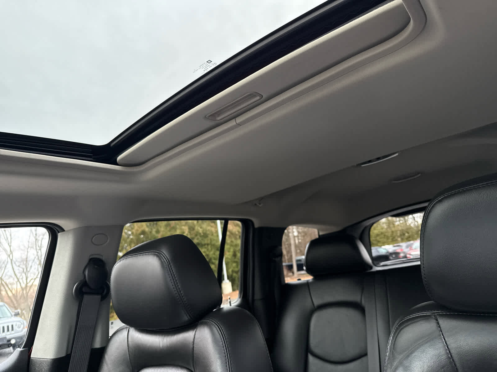 Used 2011 Chevrolet HHR LT image 22