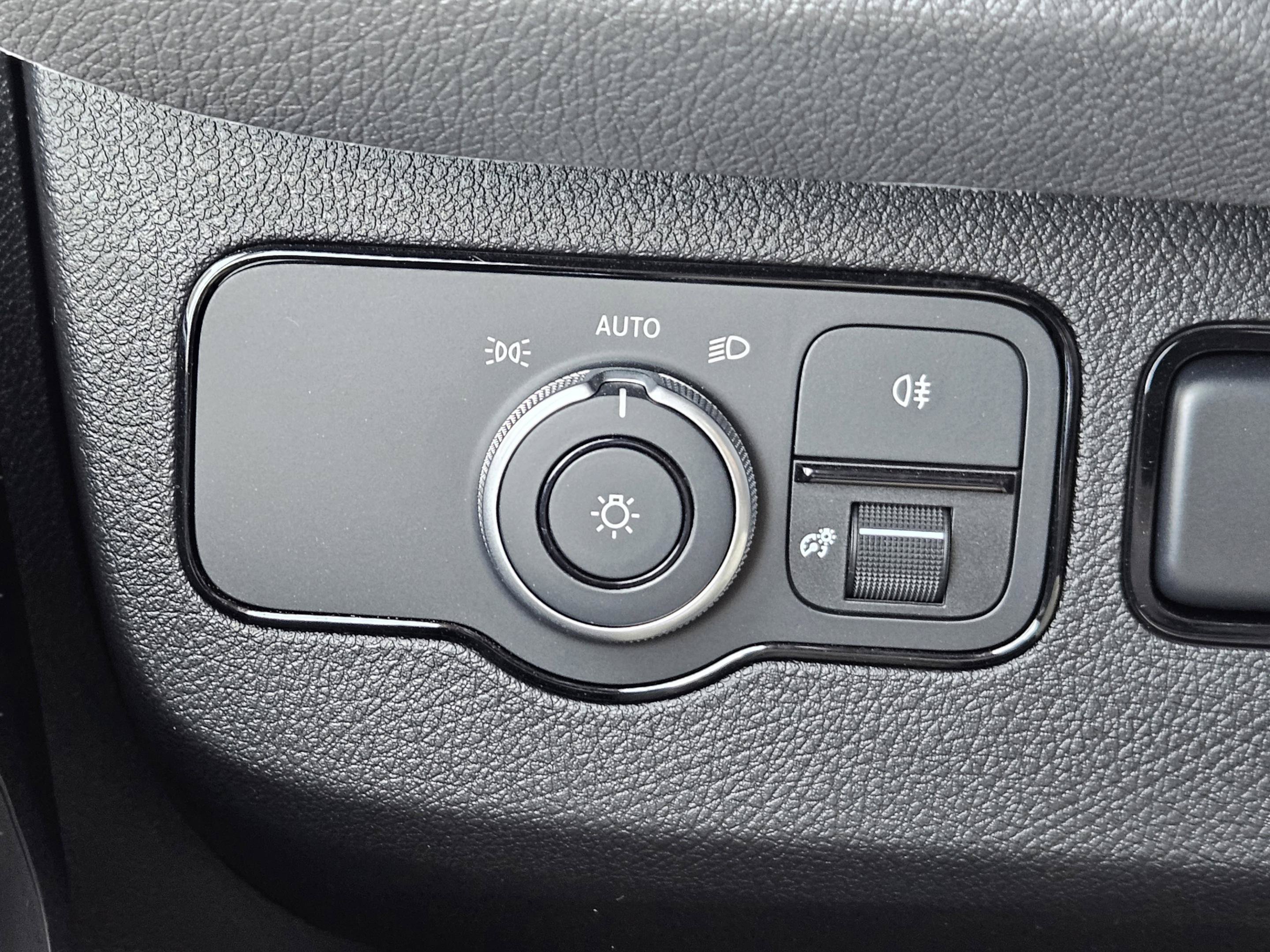 Used 2026 Mercedes-Benz Sprinter 4500 image 13