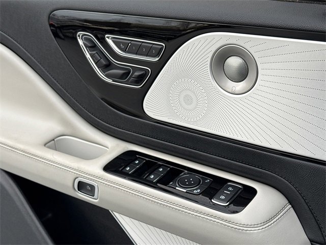 New 2025 Lincoln Aviator Reserve w/ Equipment Group 201A image 29