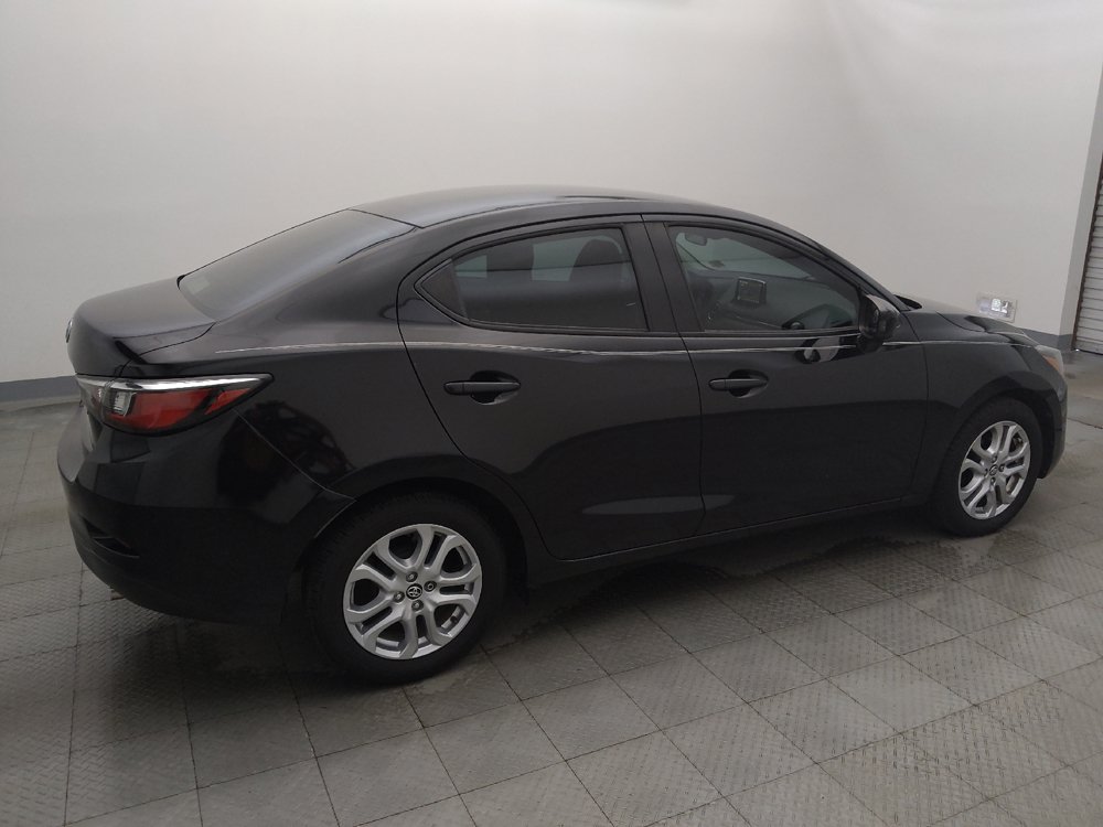 Used 2017 Toyota Yaris iA FWD image 10