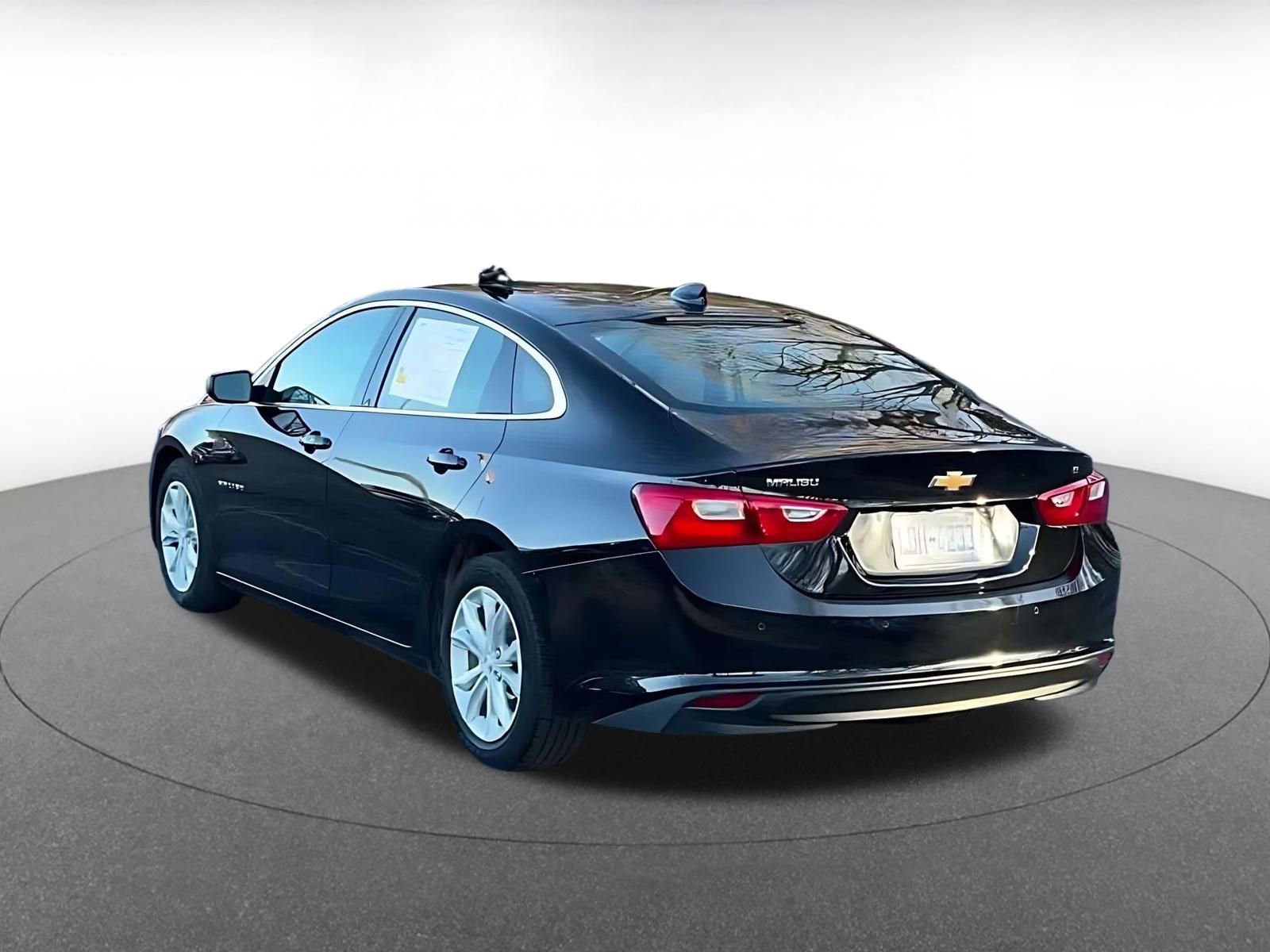 Used 2024 Chevrolet Malibu LT image 11