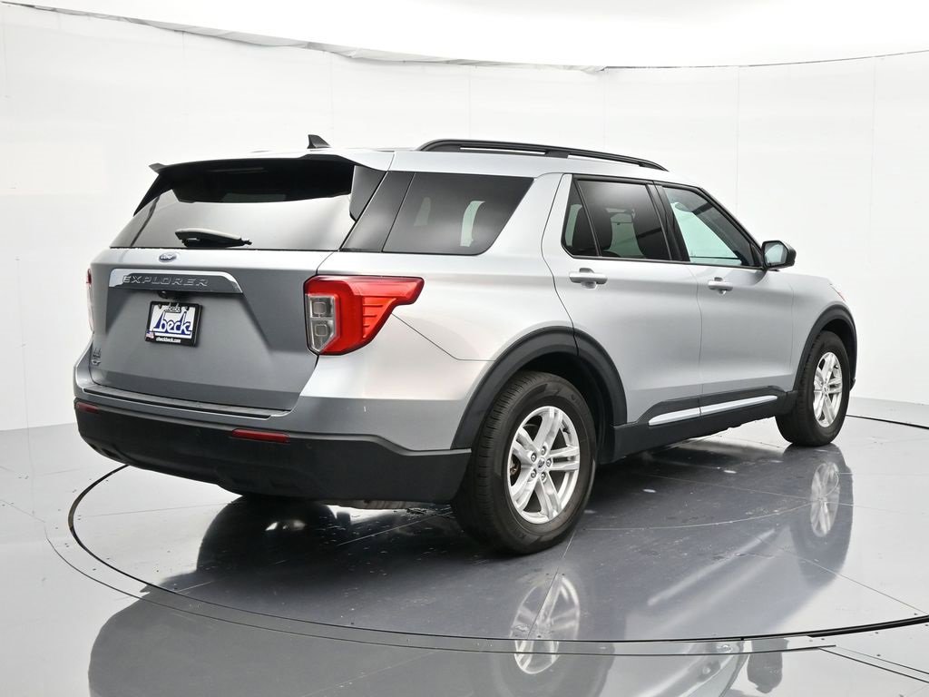 Certified 2022 Ford Explorer XLT image 5