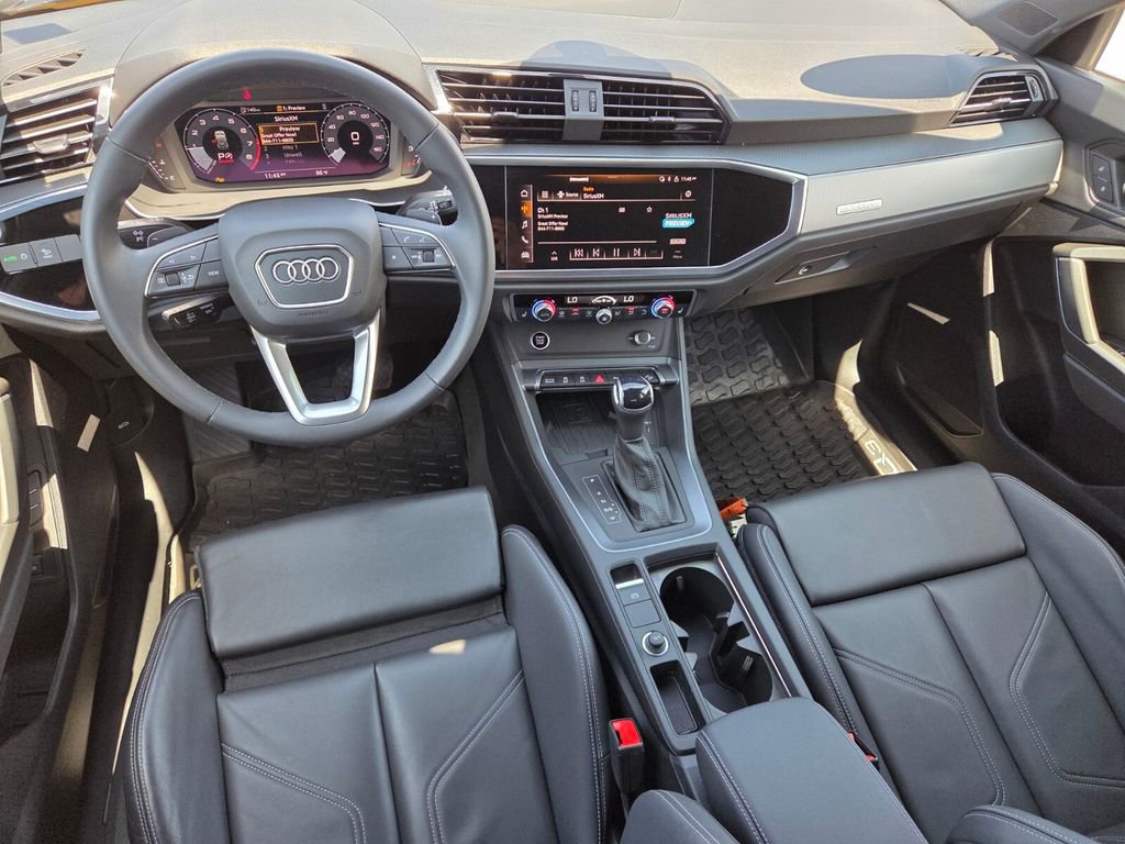 Used 2024 Audi Q3 2.0T Premium Plus w/ Premium Plus Package AWD/4WD image 10