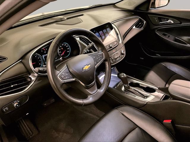 Used 2017 Chevrolet Malibu LT w/ Leather Package FWD image 12