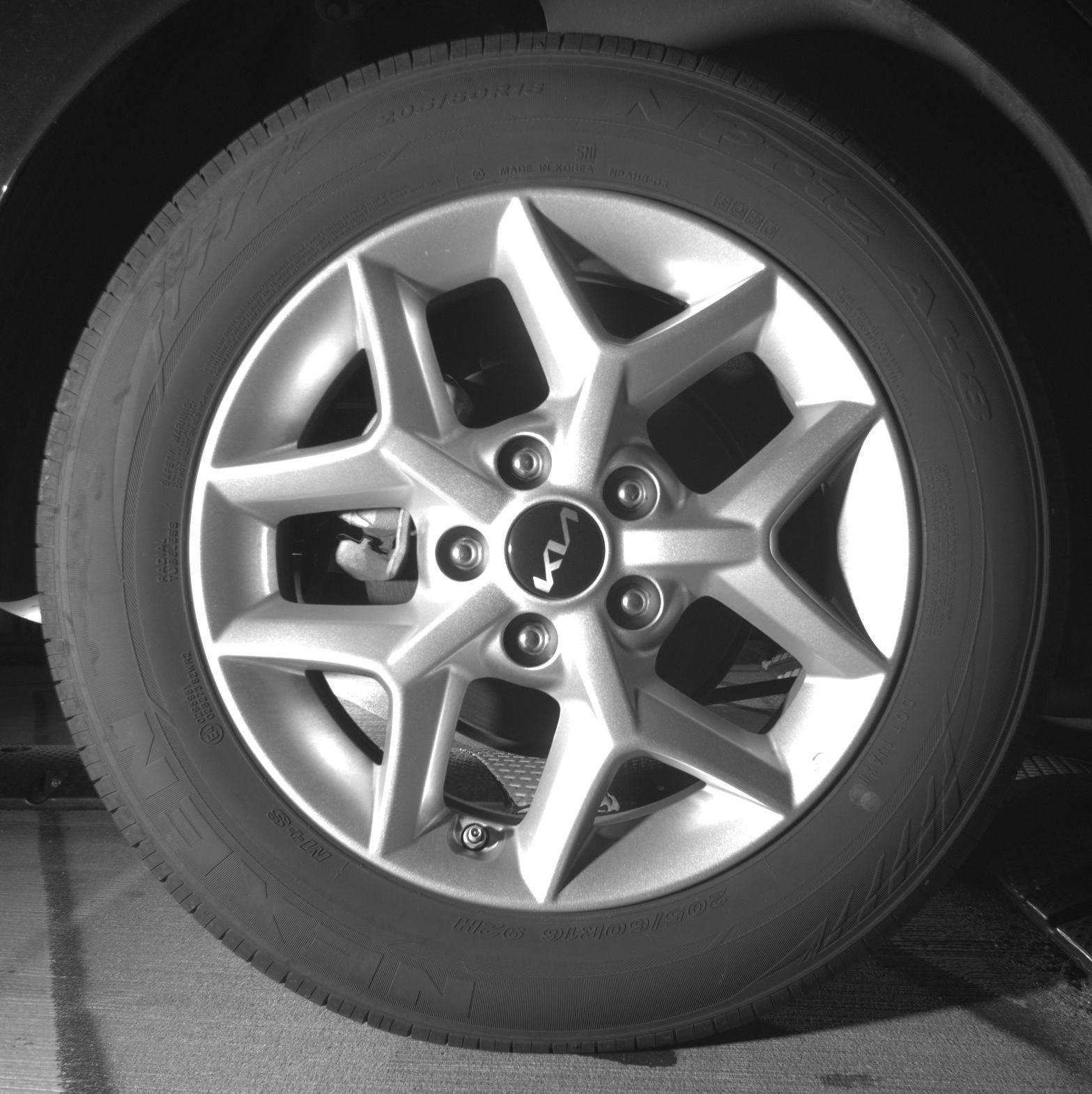 Used 2025 Kia Soul LX w/ LX Technology Package FWD image 18
