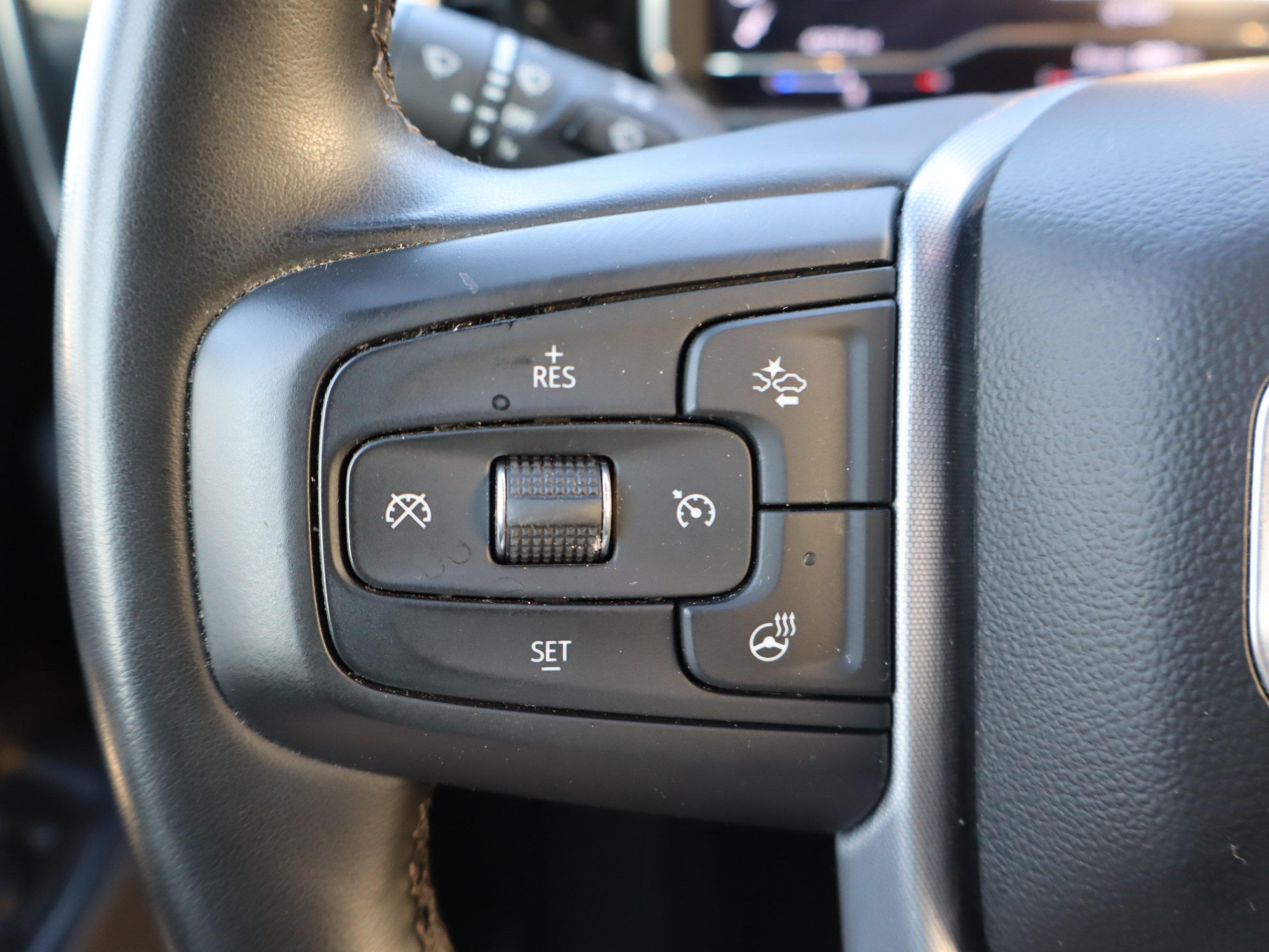 Used 2025 GMC Sierra 1500 SLT AWD/4WD image 21