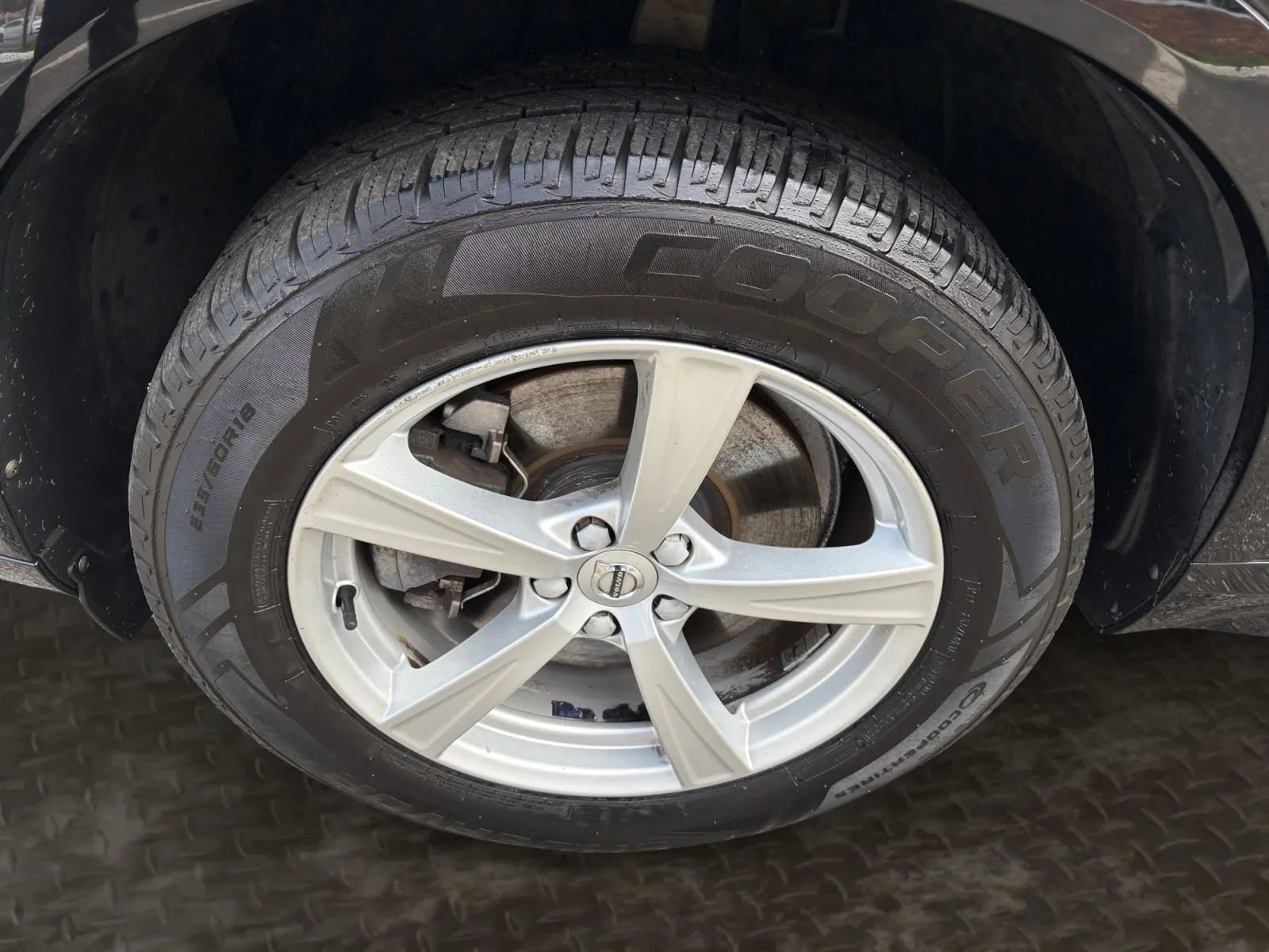 Used 2019 Volvo XC90 T5 Momentum AWD/4WD image 38