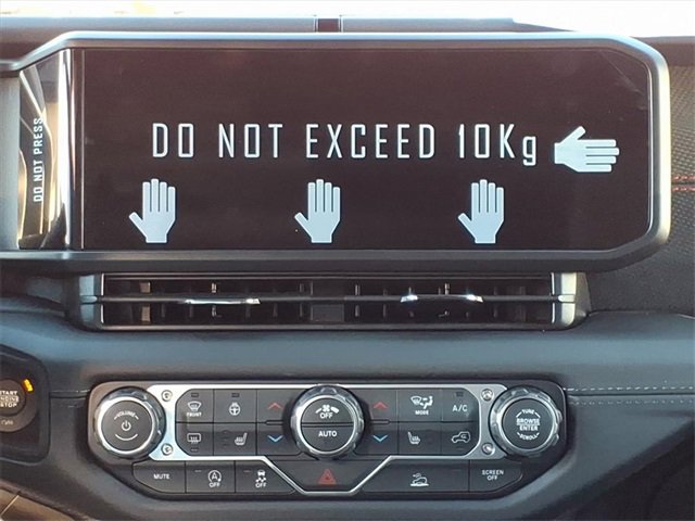 New 2026 Jeep Wrangler Unlimited Rubicon w/ Steel Bumper Group image 16