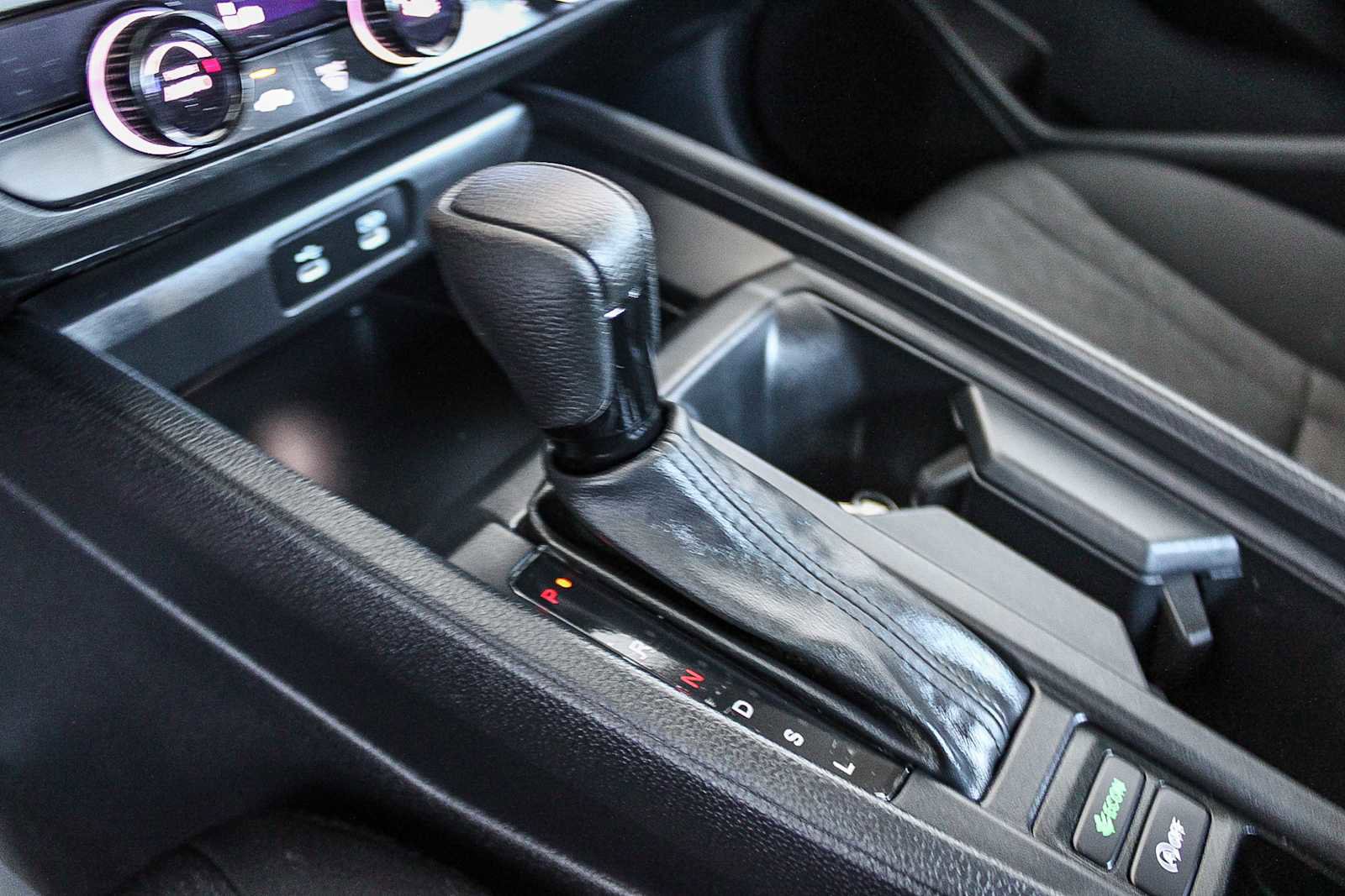 Certified 2025 Honda Accord LX image 19