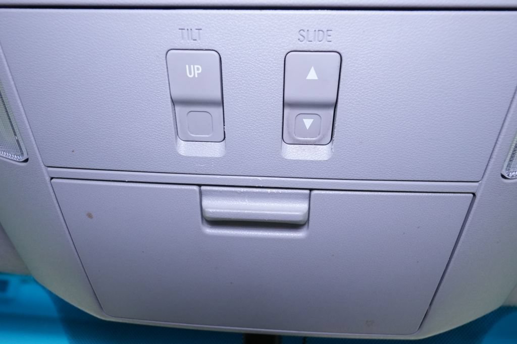 Used 2013 Toyota Sequoia Platinum image 47
