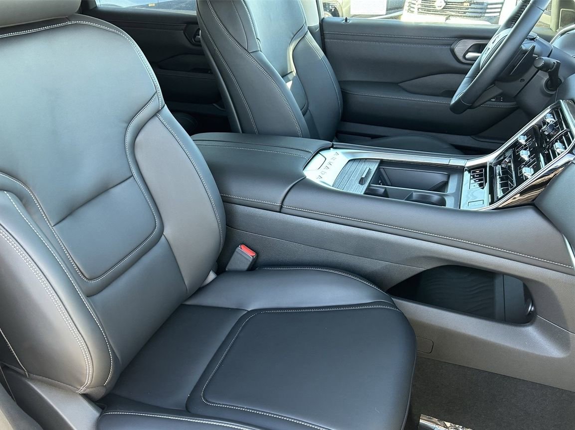 New 2026 Nissan Armada SV image 13