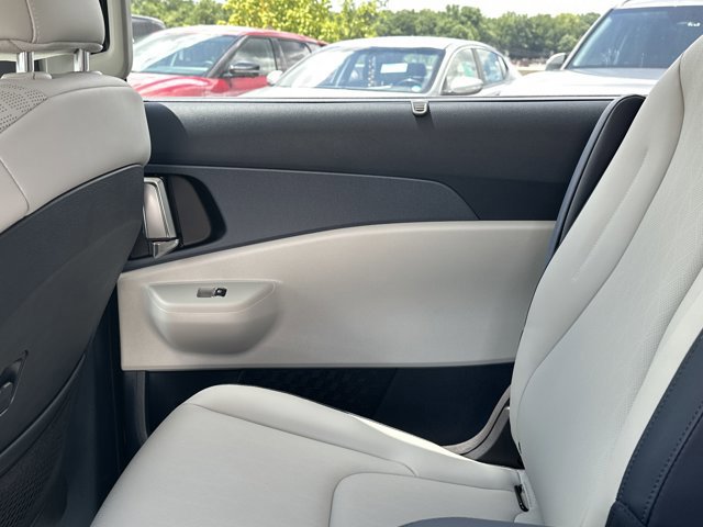 New 2026 Kia Carnival EX image 16