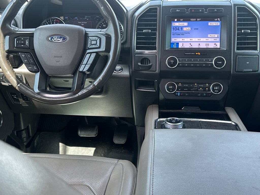 Used 2019 Ford Expedition Limited w/ Equipment Group 301A RWD image 10