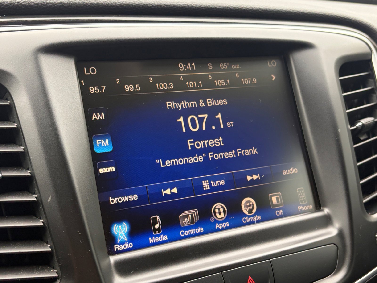 Used 2016 Chrysler 200 C AWD/4WD image 24