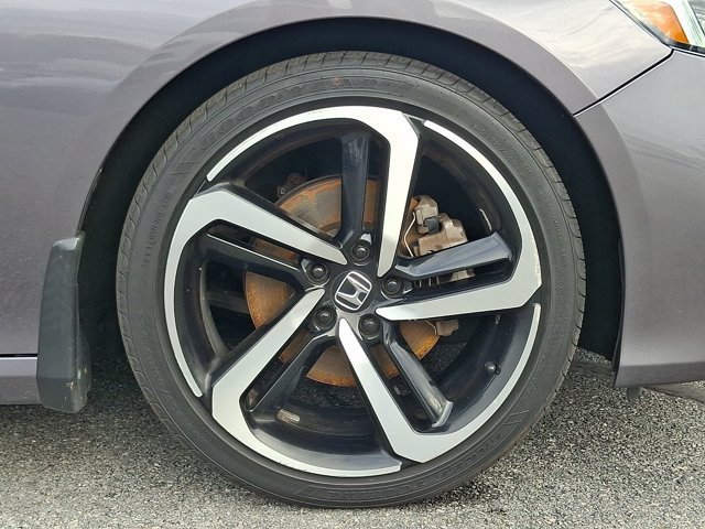 Used 2019 Honda Accord Sport image 11
