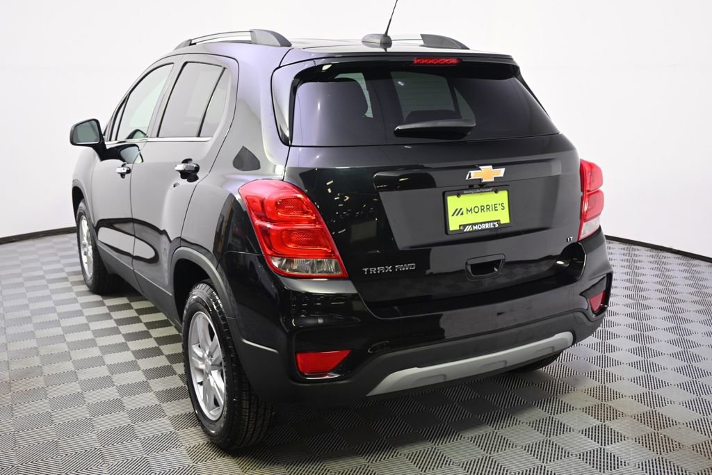 Used 2019 Chevrolet Trax LT w/ LT Convenience Package image 4
