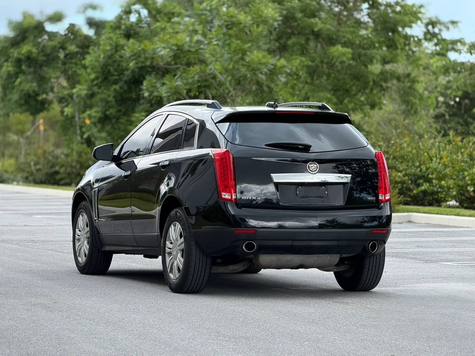 Used 2015 Cadillac SRX Luxury AWD/4WD image 5
