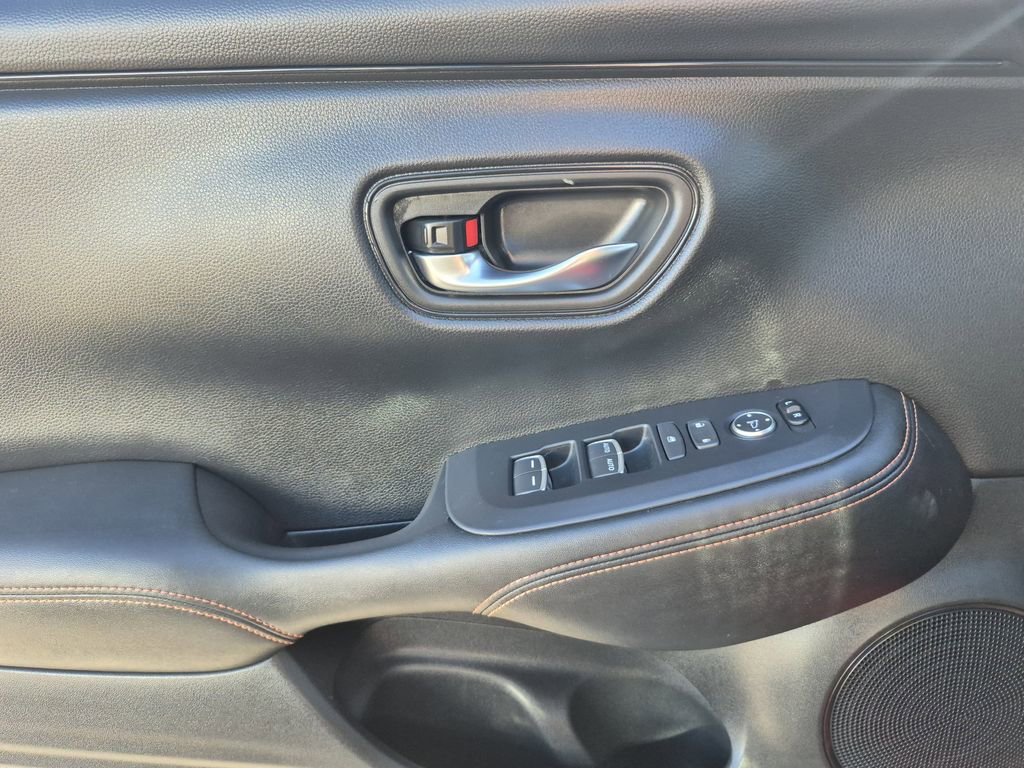 Used 2023 Honda HR-V Sport image 6