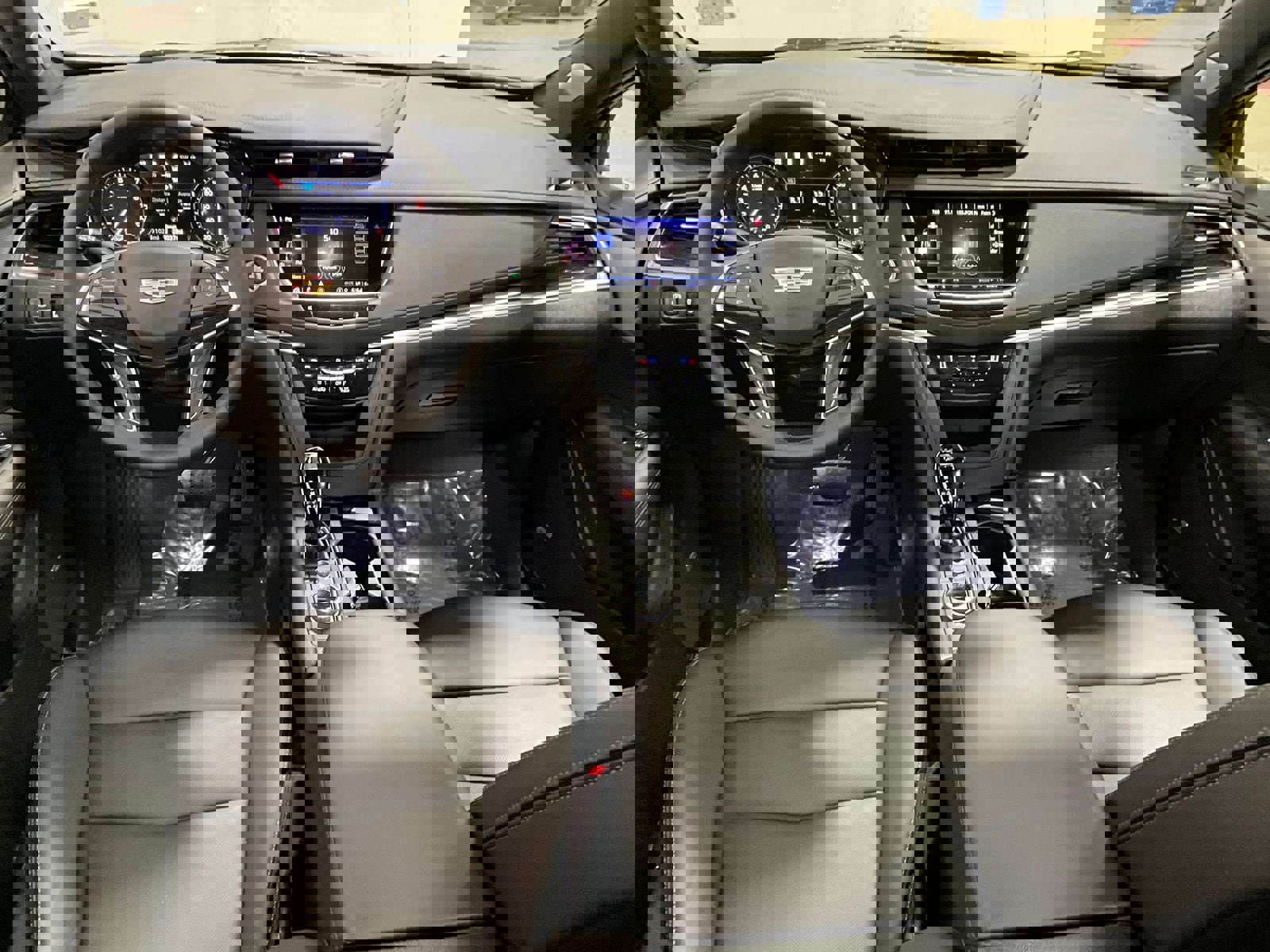 Used 2025 Cadillac XT5 Premium Luxury w/ Technology Package image 14